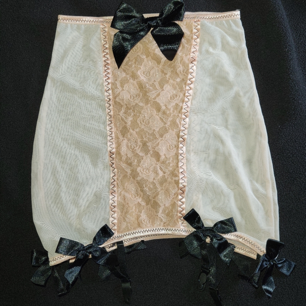 Leg Avenue spandex corset and bra
